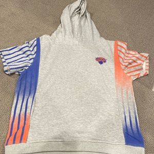 Knicks Short Sleeved Sweatshirt